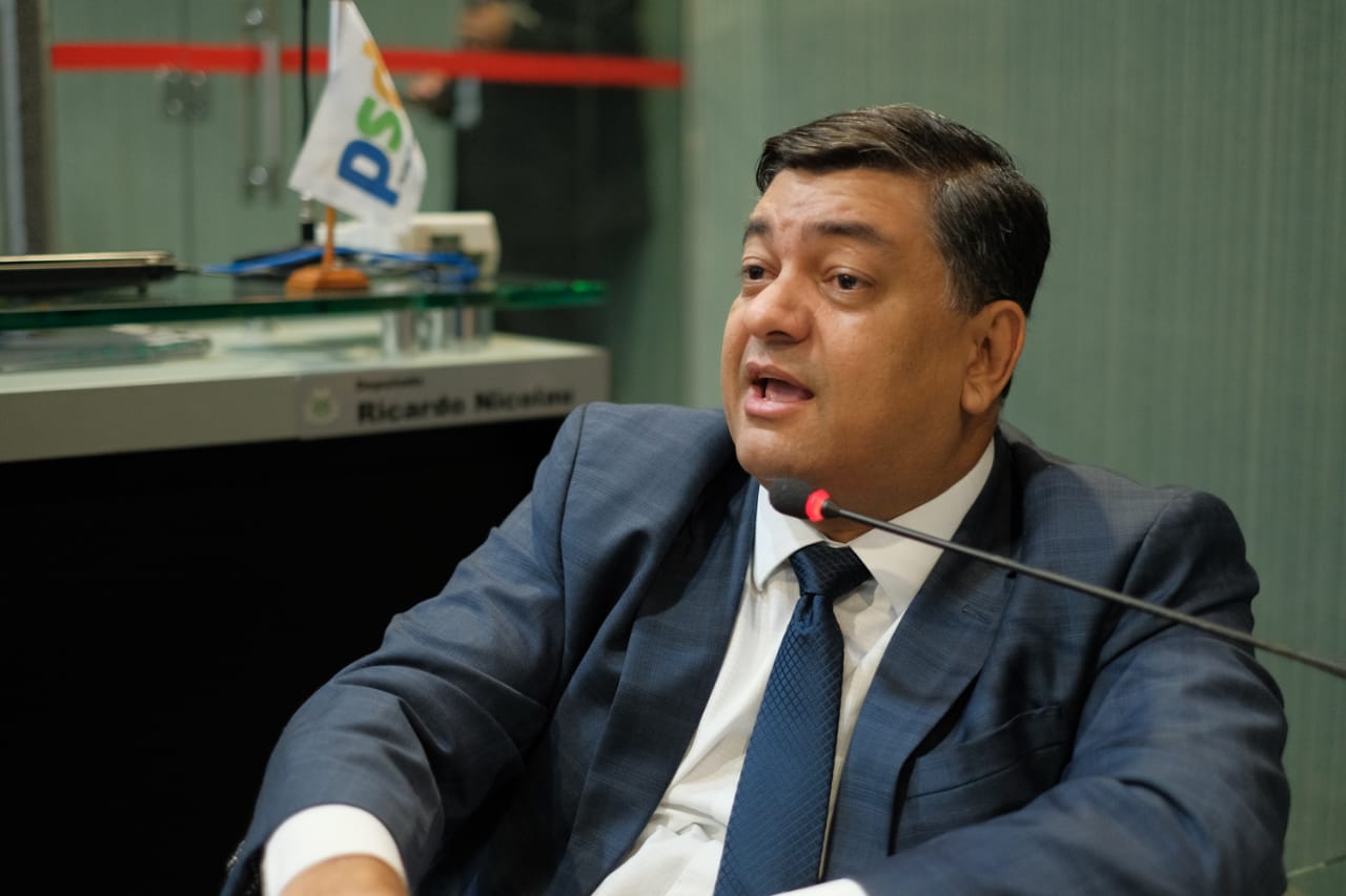 Deputado quer mudar comunicação na Aleam