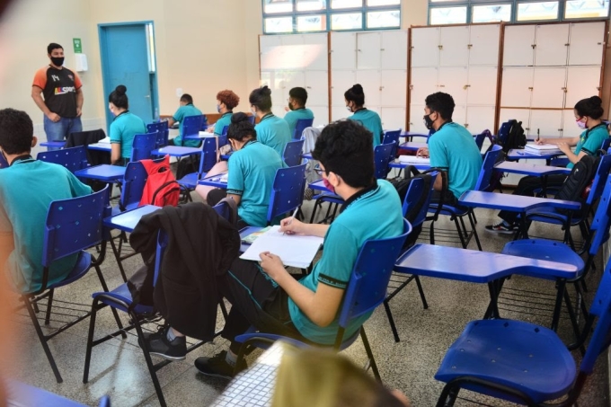 Reajuste salarial dos profissionais da educação é aprovado na Câmara Municipal de Manaus