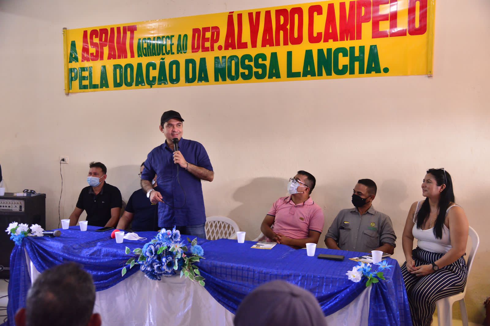 Associação dos Pescadores de Tefé recebe lancha adquirida com emenda parlamentar de Álvaro Campelo