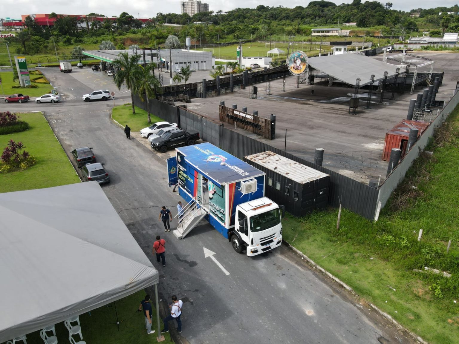 Presidente do TCE-AM inaugura unidade móvel para fiscalizar obras em Manaus e municípios da região metropolitana