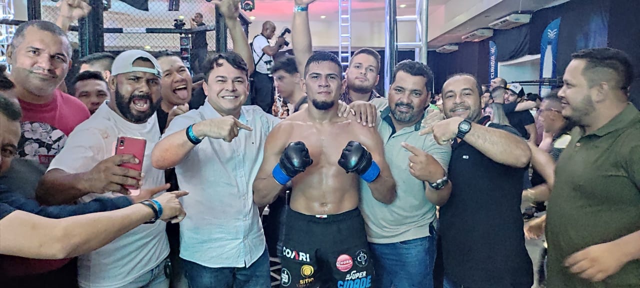 Atletas de Coari vencem campeonato nacional de MMA