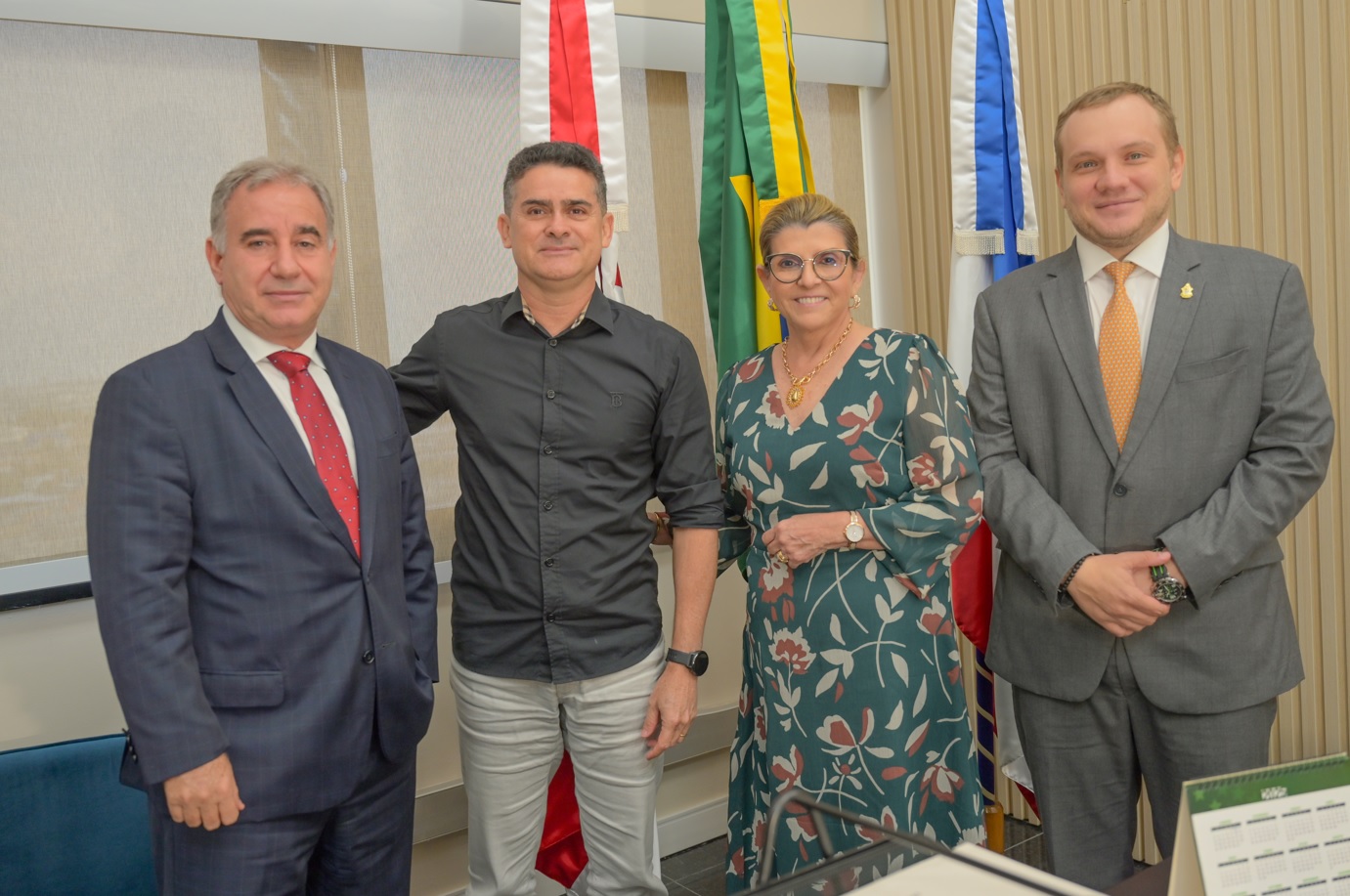 Desembargadora Nélia Caminha Jorge recebe visita institucional do prefeito de Manaus
