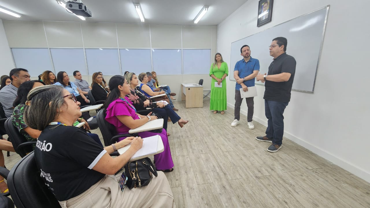 Escola de Serviço Público realiza reunião de alinhamento com agentes para apresentação de grade curricular