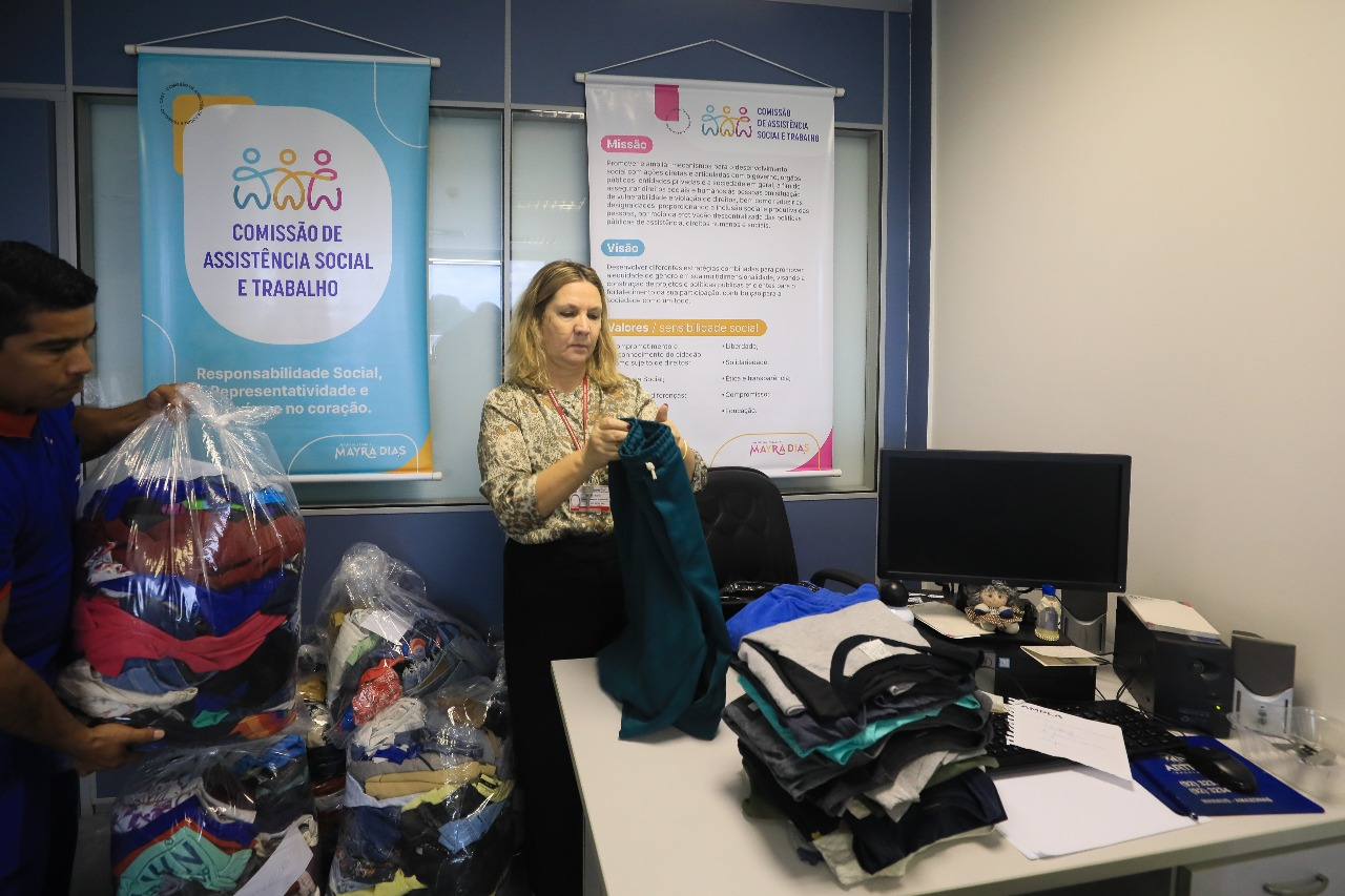 Comissão de Assistência Social da Aleam recebe doações de produtos para famílias atingidas por enchentes