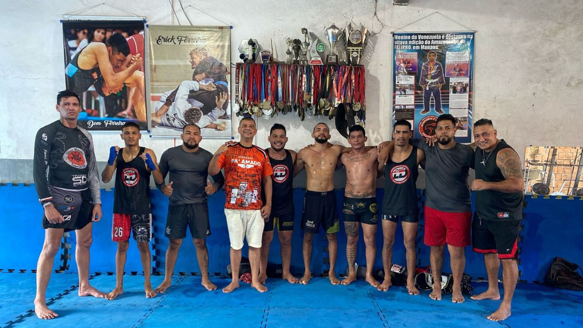 Carlos Pai Amado apoia atleta da zona Leste em competição nacional de MMA
