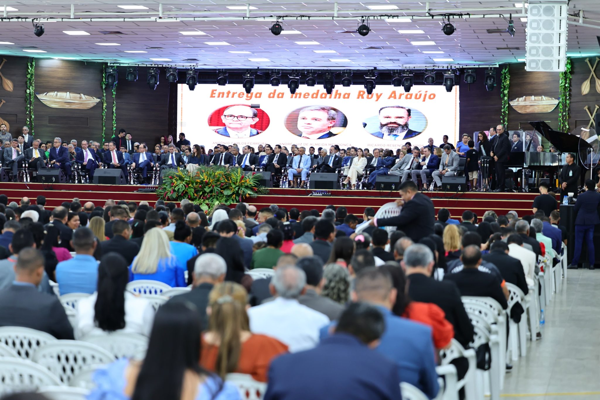 Conselheiro Josué Cláudio Neto representa o TCE-AM em homenagem a ministros do STF e STJ em Manaus