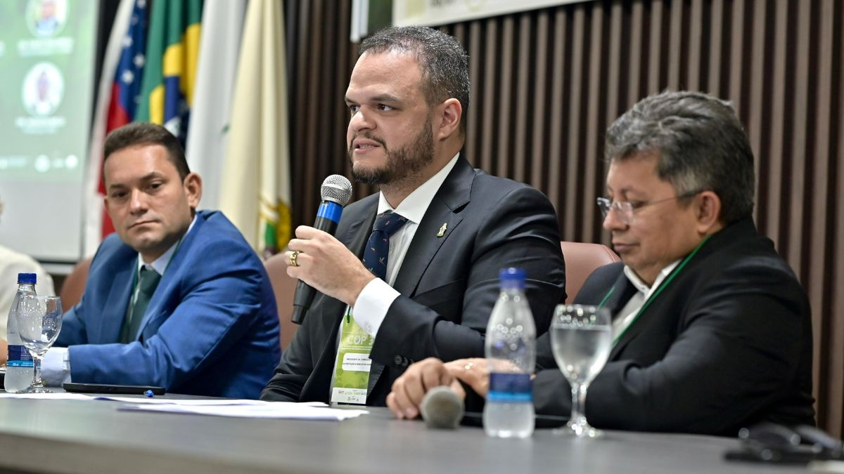 Aldenor Lima preside seminário sobre sustentabilidade na Amazônia