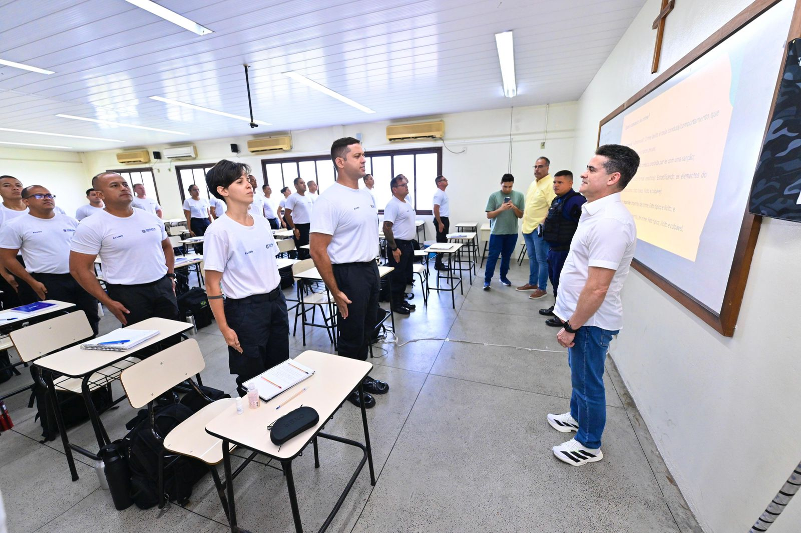 Prefeito David Almeida acompanha formação de novos guardas municipais e reforça compromisso com a segurança pública de Manaus