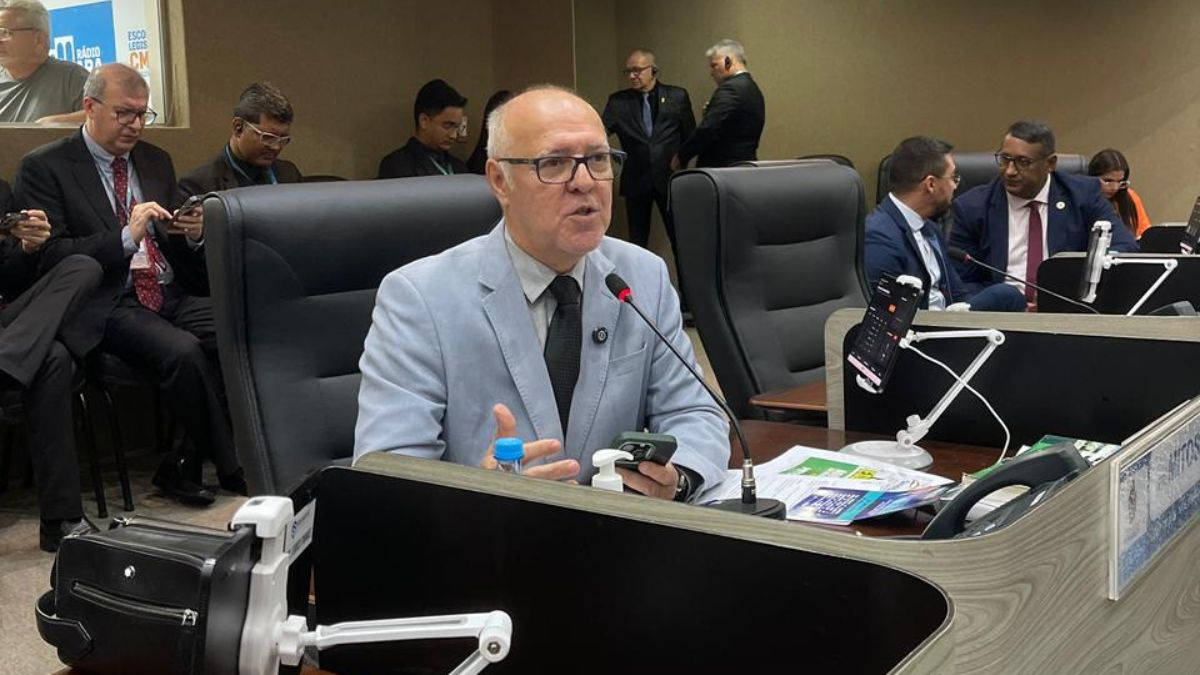 Mitoso destaca campanha Novembro Azul, instituída por lei de sua autoria, para o combate ao câncer de próstata em Manaus