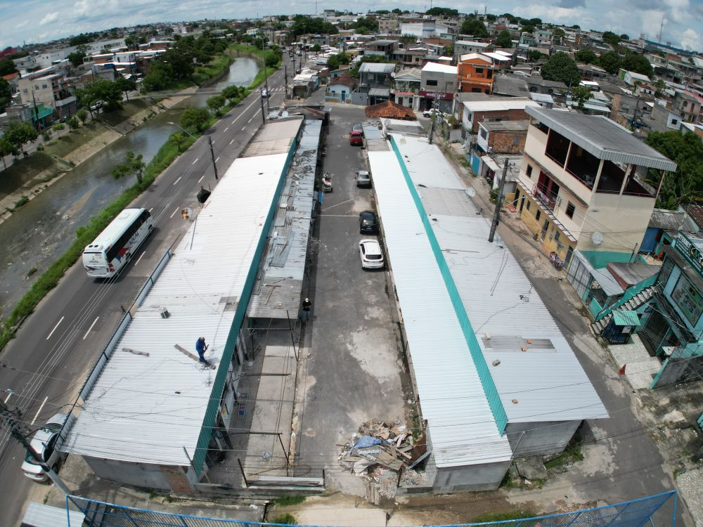 Prefeitura de Manaus intensifica obras de revitalização na feira municipal do 40