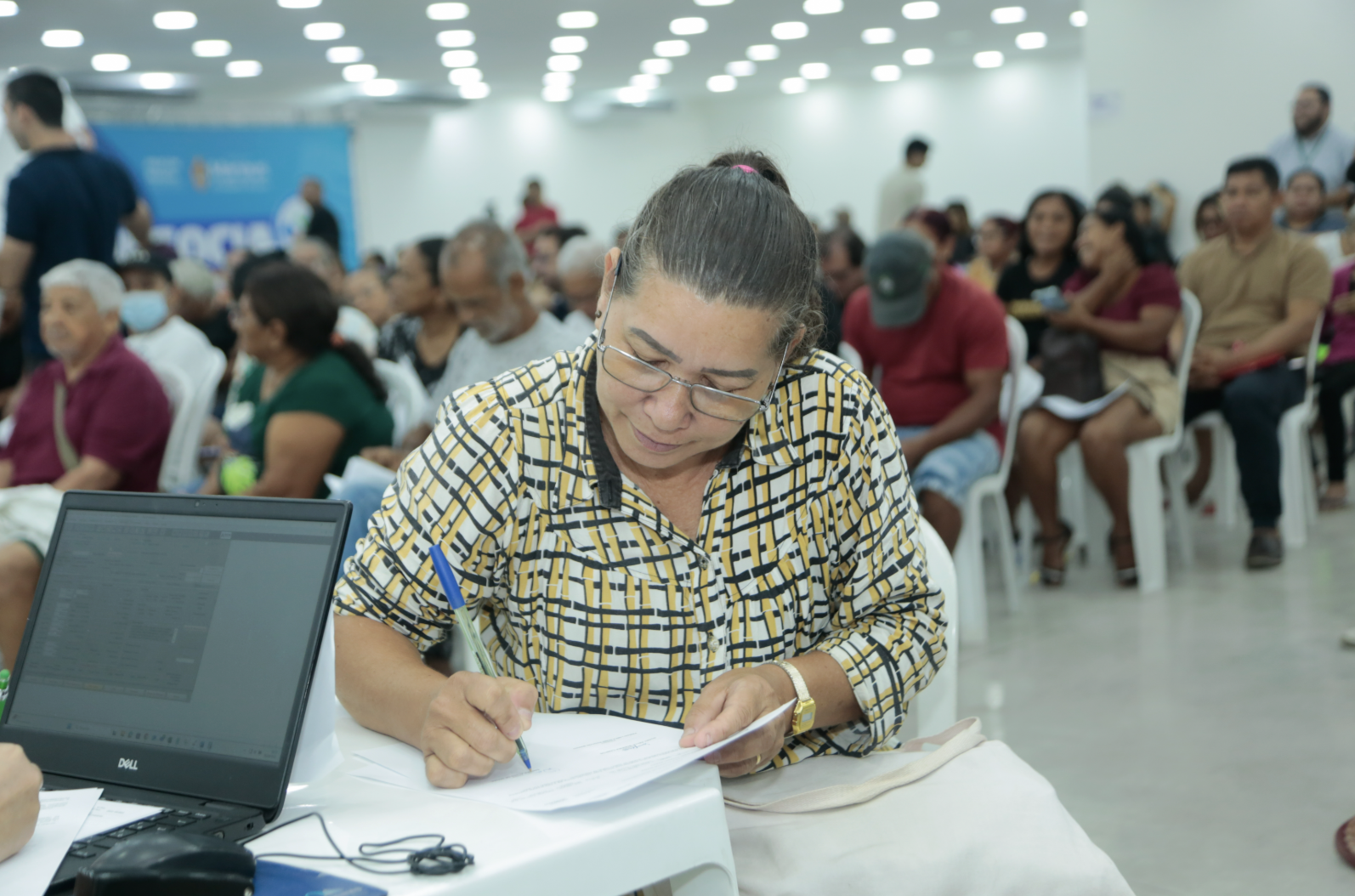 Prefeitura de Manaus realiza feirão ‘Negocia Mulher’ para ajudar consumidoras a reorganizar a vida financeira