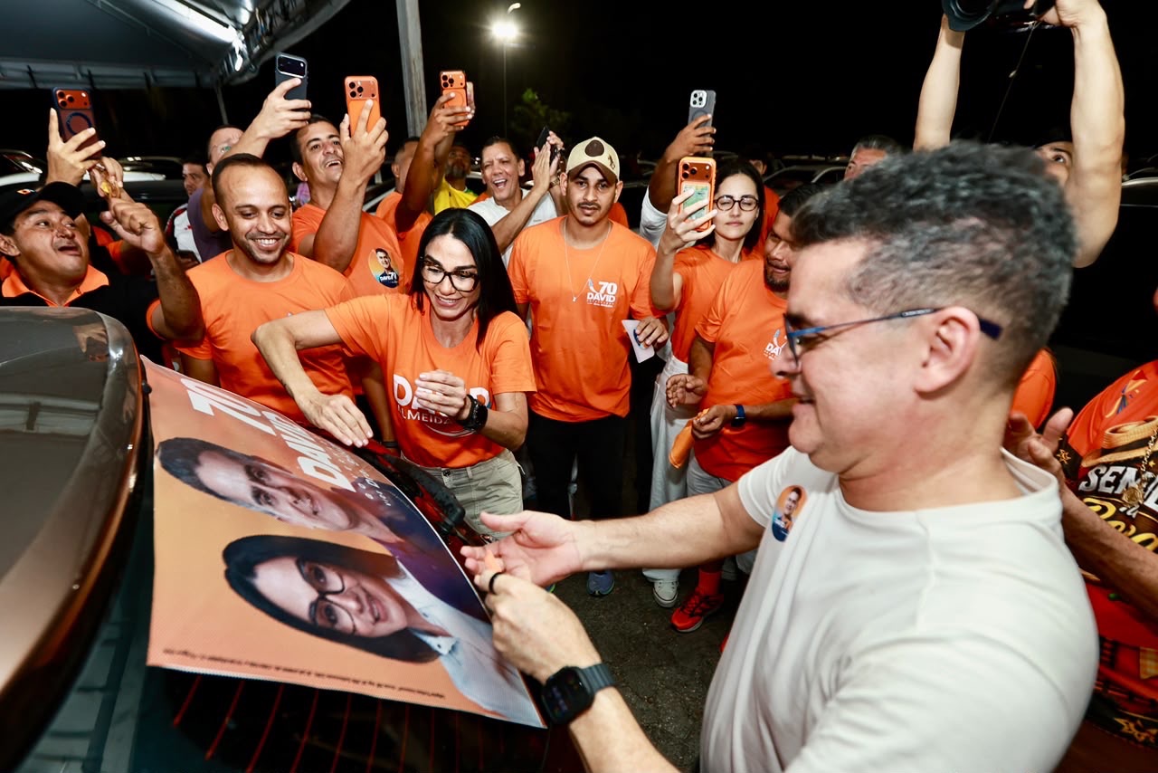 “Vamos unir forças com o time que trabalha”, diz Dra. Shádia durante primeiro adesivaço da campanha