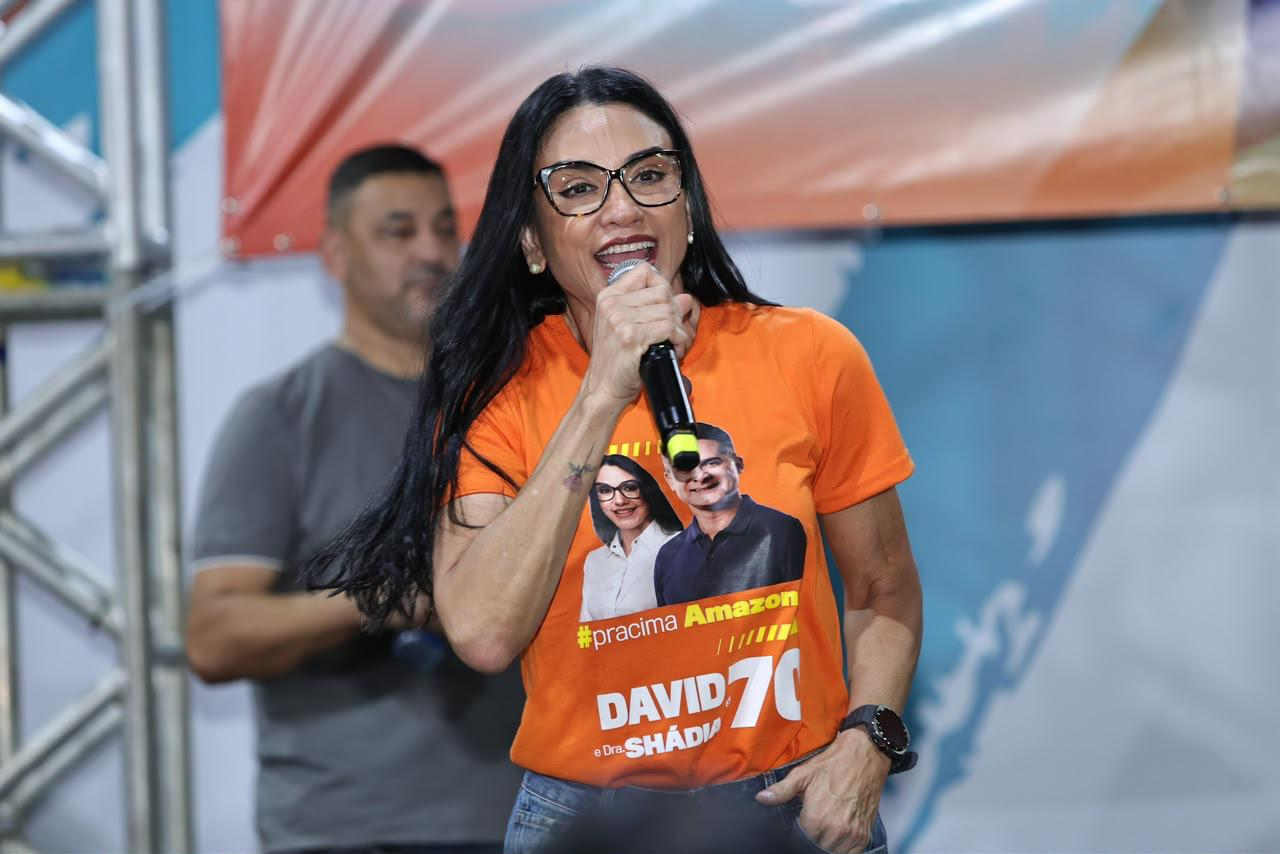 ”O único legado que uma família pode deixar para o seu filho é a educação”, afirma Dra. Shádia, vice de David