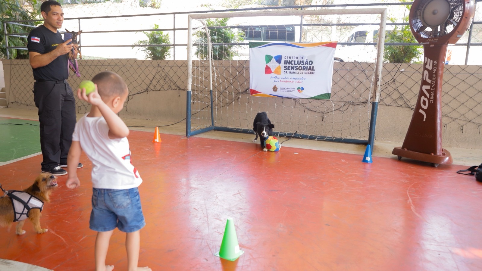 Centro de Inclusão Sensorial da Aleam deu início à programação especial pelo Dia das Crianças, nesta segunda-feira